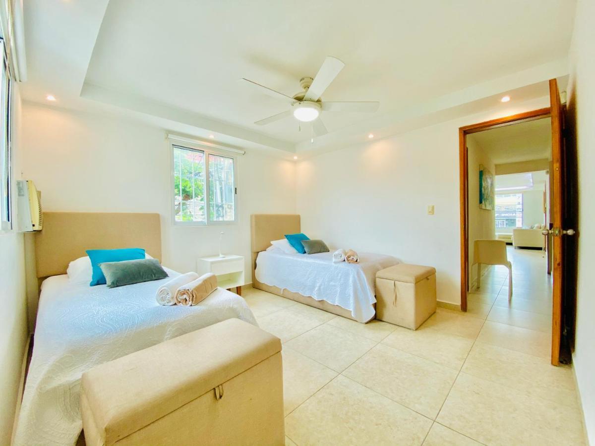 Apartamento cálido y moderno en la entrada de la zona hotelera Cancún Exterior foto